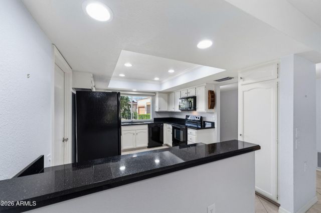 345 LEISURE WORLD --, Mesa, AZ 85206