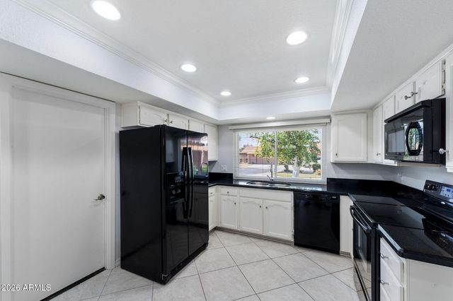 345 LEISURE WORLD --, Mesa, AZ 85206