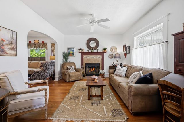 24 W Ash Street W, Three Oaks, MI 49128
