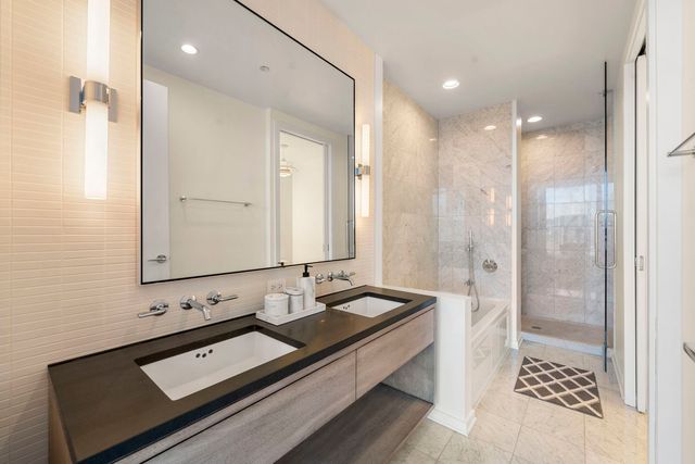600 N Fairbanks Court 3503, Chicago, IL 60611