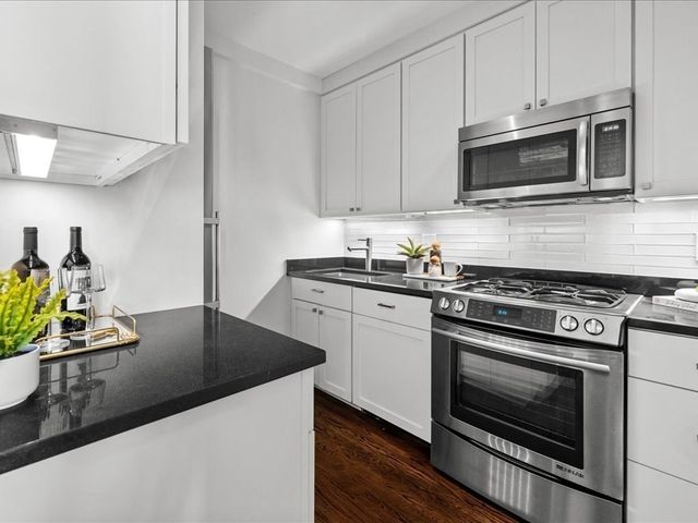 65 East India Row 33A, Boston, MA 02110