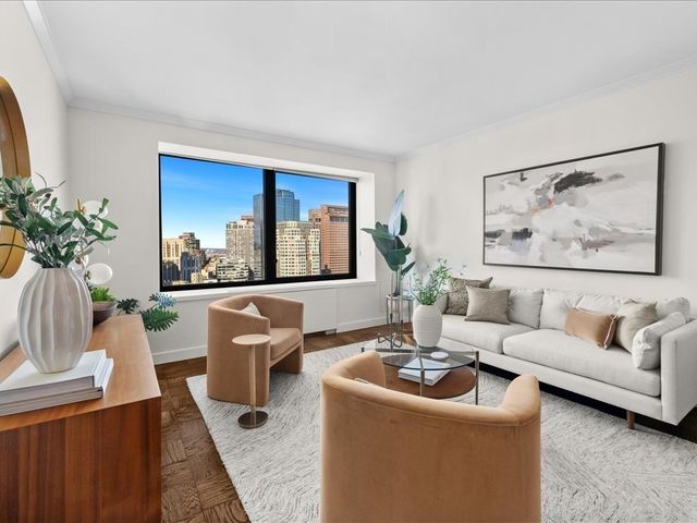 65 East India Row 33A, Boston, MA 02110