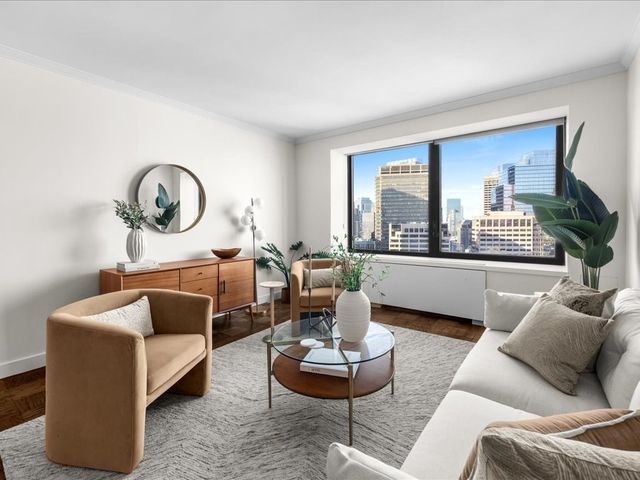 65 East India Row 33A, Boston, MA 02110