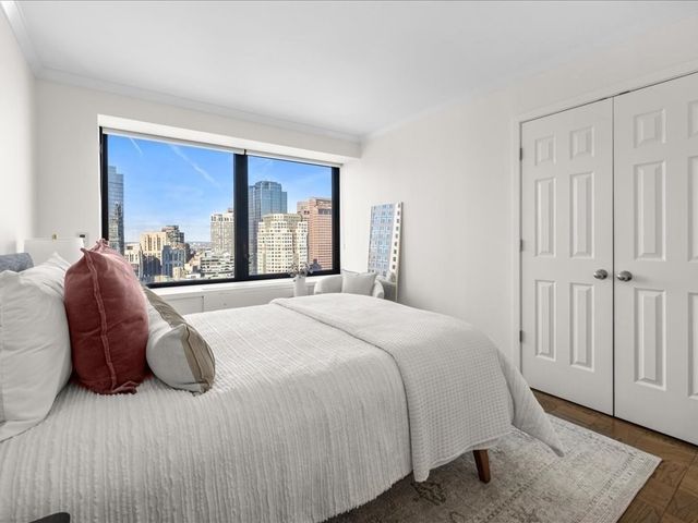 65 East India Row 33A, Boston, MA 02110