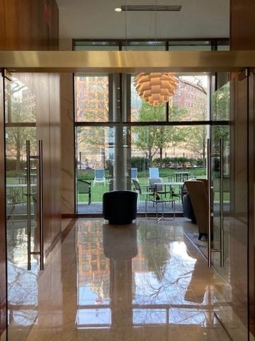 65 East India Row 33A, Boston, MA 02110