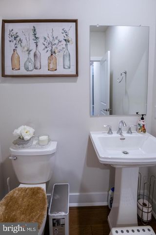 22 LADBROKE DR, Exton, PA 19341