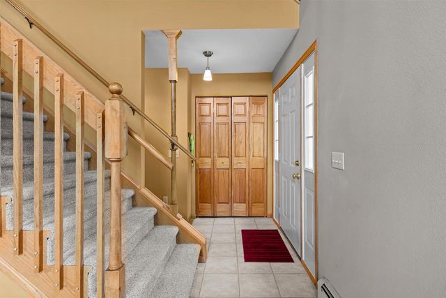 728 E RIVER DRIVE, Omro, WI 54963