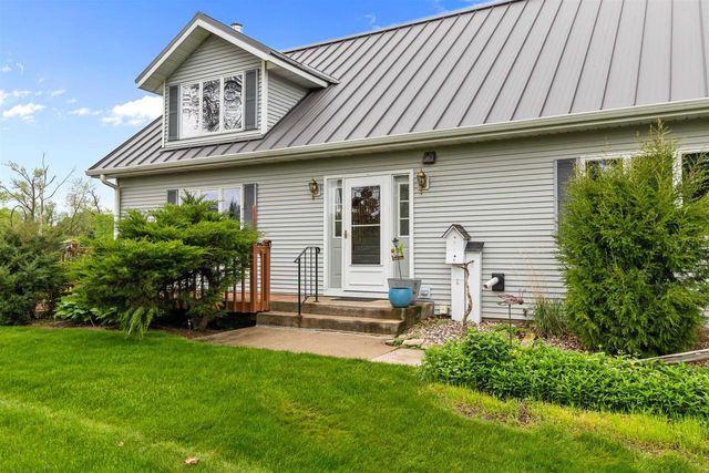 728 E RIVER DRIVE, Omro, WI 54963