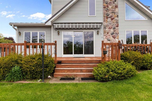 728 E RIVER DRIVE, Omro, WI 54963