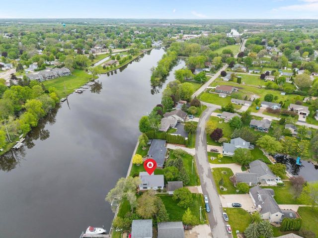 728 E RIVER DRIVE, Omro, WI 54963