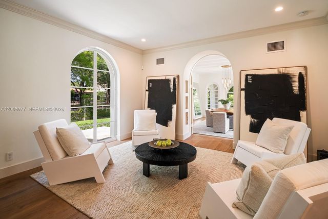 1228 Alhambra Cir, Coral Gables, FL 33134