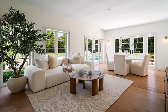 1228 Alhambra Cir, Coral Gables, FL 33134