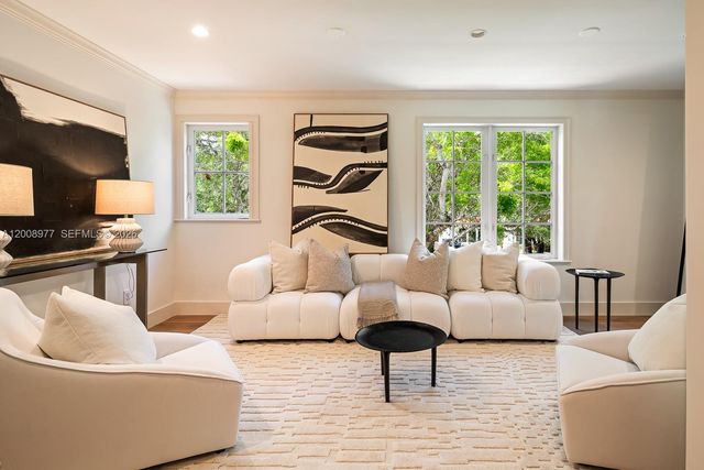 1228 Alhambra Cir, Coral Gables, FL 33134