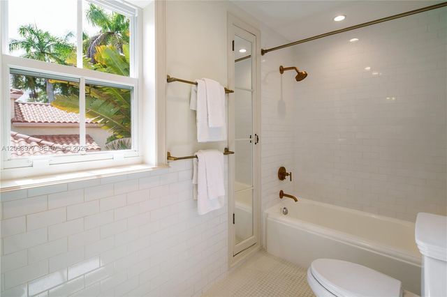 1228 Alhambra Cir, Coral Gables, FL 33134
