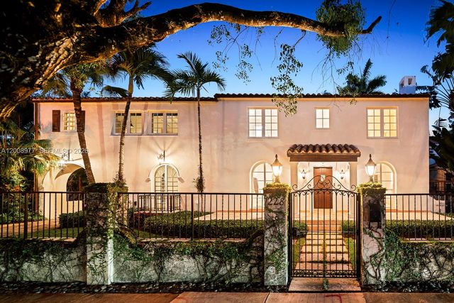 1228 Alhambra Cir, Coral Gables, FL 33134