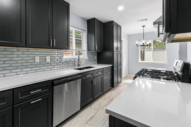 9002 Bunny Run Drive, Houston, TX 77088