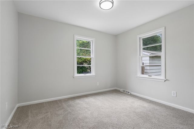 1237 Easton Drive, Akron, OH 44310