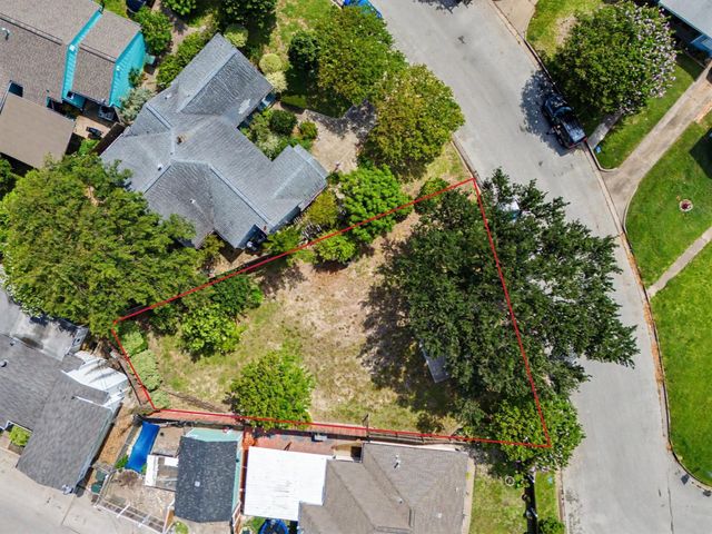 1908 Neumann Drive, Galveston, TX 77551