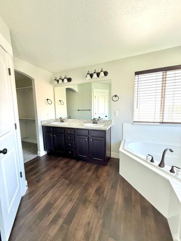 12476 S CLIPPER PEAK DR, Herriman, UT 84096