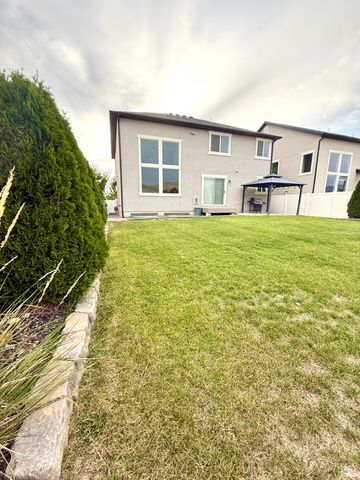 12476 S CLIPPER PEAK DR, Herriman, UT 84096
