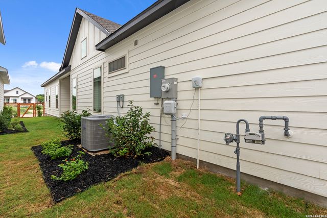 9435 Hidden Stone, Schertz, TX 78154