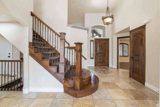 15023 S EAGLE CREST DR, Draper, UT 84020