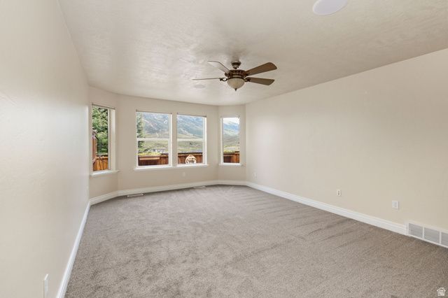 15023 S EAGLE CREST DR, Draper, UT 84020