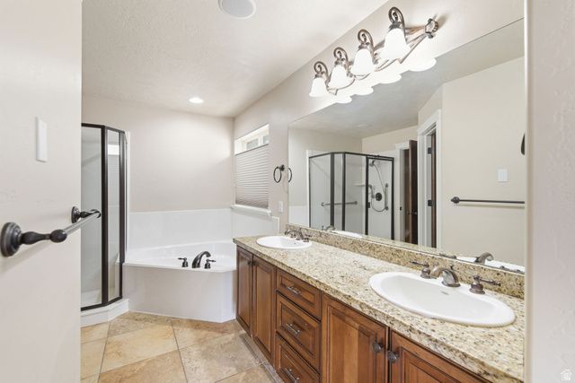 15023 S EAGLE CREST DR, Draper, UT 84020