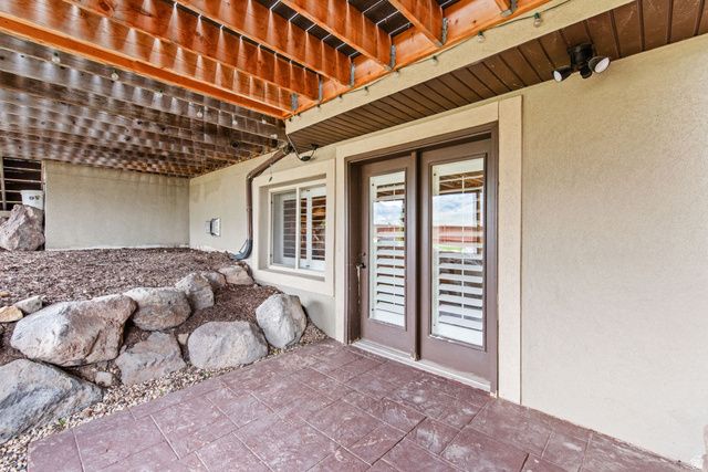 15023 S EAGLE CREST DR, Draper, UT 84020