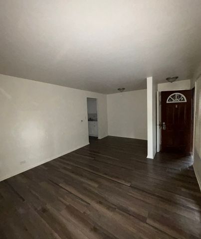 1630 N 1st Avenue 5, Melrose Park, IL 60160