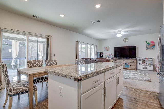 8320 KOSSUM Way, Elk Grove, CA 95624