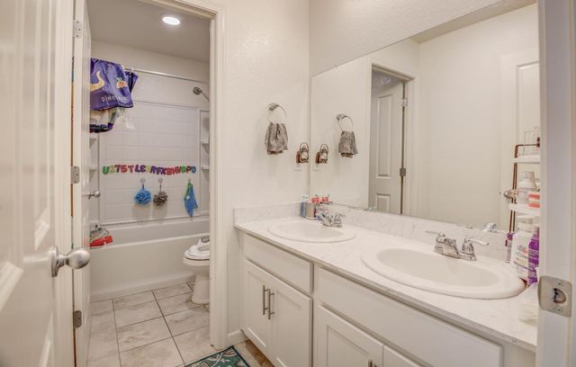 8320 KOSSUM Way, Elk Grove, CA 95624