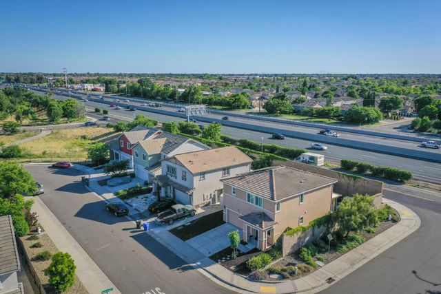 8320 KOSSUM Way, Elk Grove, CA 95624