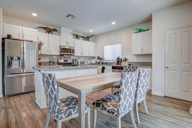8320 KOSSUM Way, Elk Grove, CA 95624