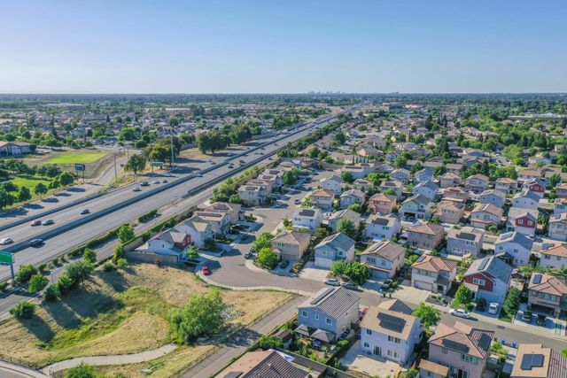 8320 KOSSUM Way, Elk Grove, CA 95624