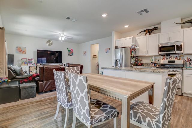 8320 KOSSUM Way, Elk Grove, CA 95624