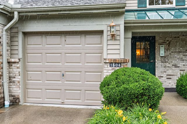 1604 Ashley Court, 201, Florence, KY 41042