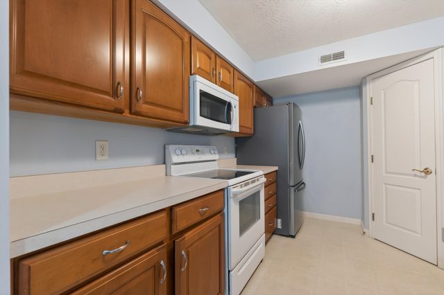 1604 Ashley Court, 201, Florence, KY 41042
