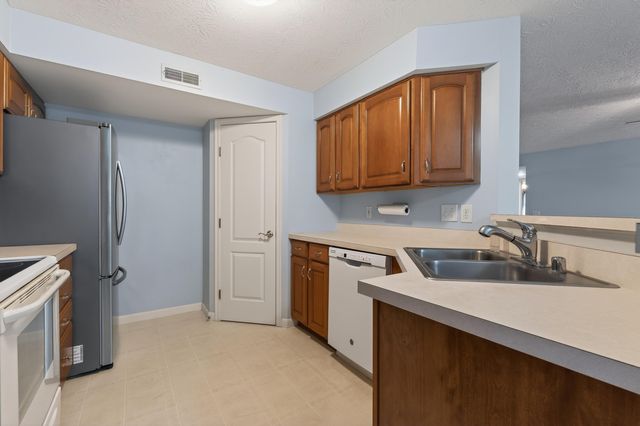 1604 Ashley Court, 201, Florence, KY 41042