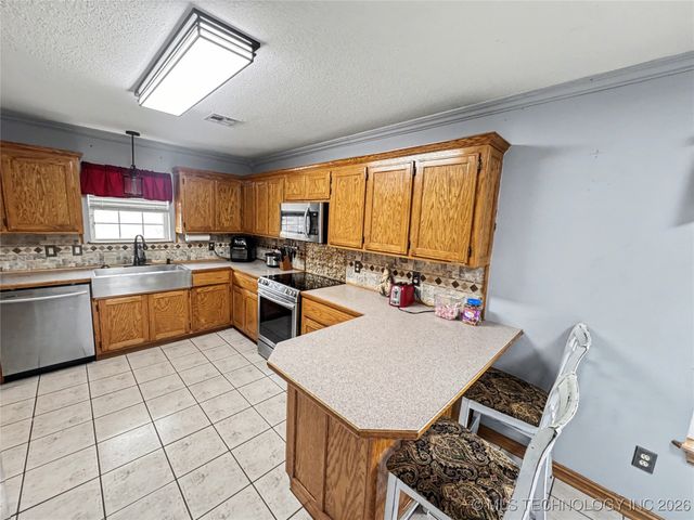 11838 E 650 Road, Hulbert, OK 74441