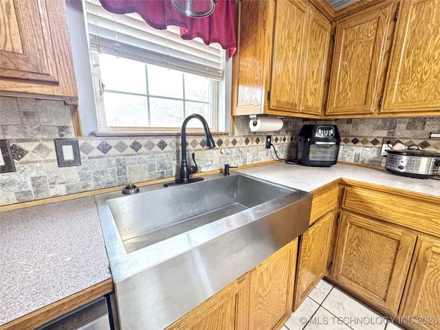 11838 E 650 Road, Hulbert, OK 74441