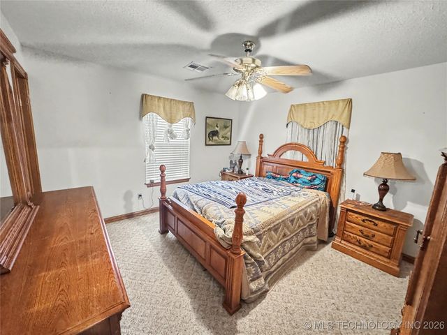 11838 E 650 Road, Hulbert, OK 74441