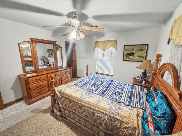 11838 E 650 Road, Hulbert, OK 74441