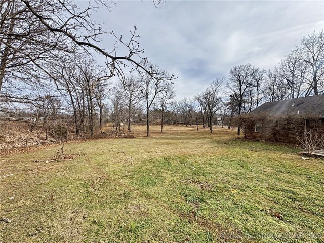 11838 E 650 Road, Hulbert, OK 74441