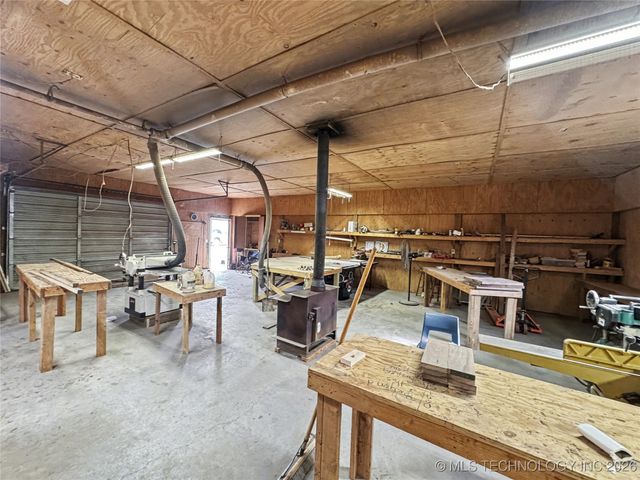 11838 E 650 Road, Hulbert, OK 74441