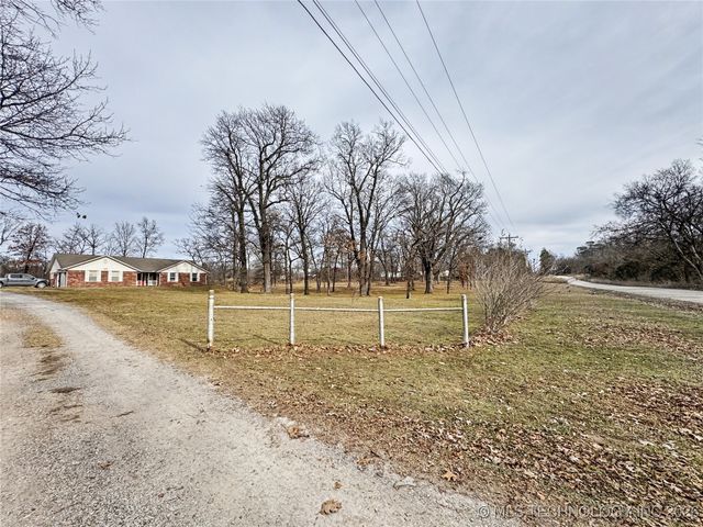 11838 E 650 Road, Hulbert, OK 74441