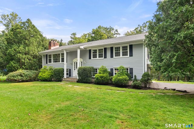 113 Dogwood Lane, Stamford, CT 06903