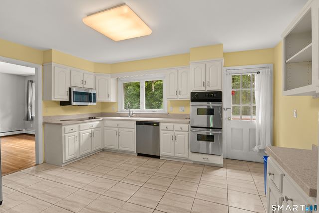 113 Dogwood Lane, Stamford, CT 06903