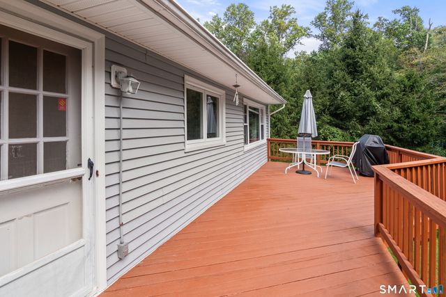 113 Dogwood Lane, Stamford, CT 06903