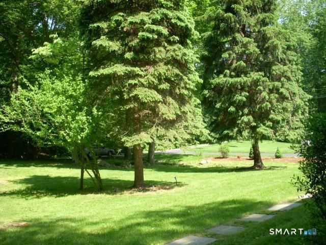 113 Dogwood Lane, Stamford, CT 06903